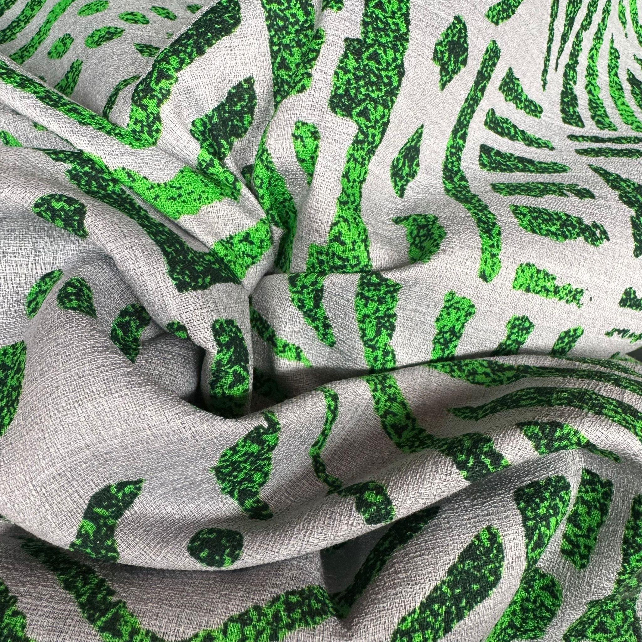 Cotton Printed Dobby Tapa CDF159845