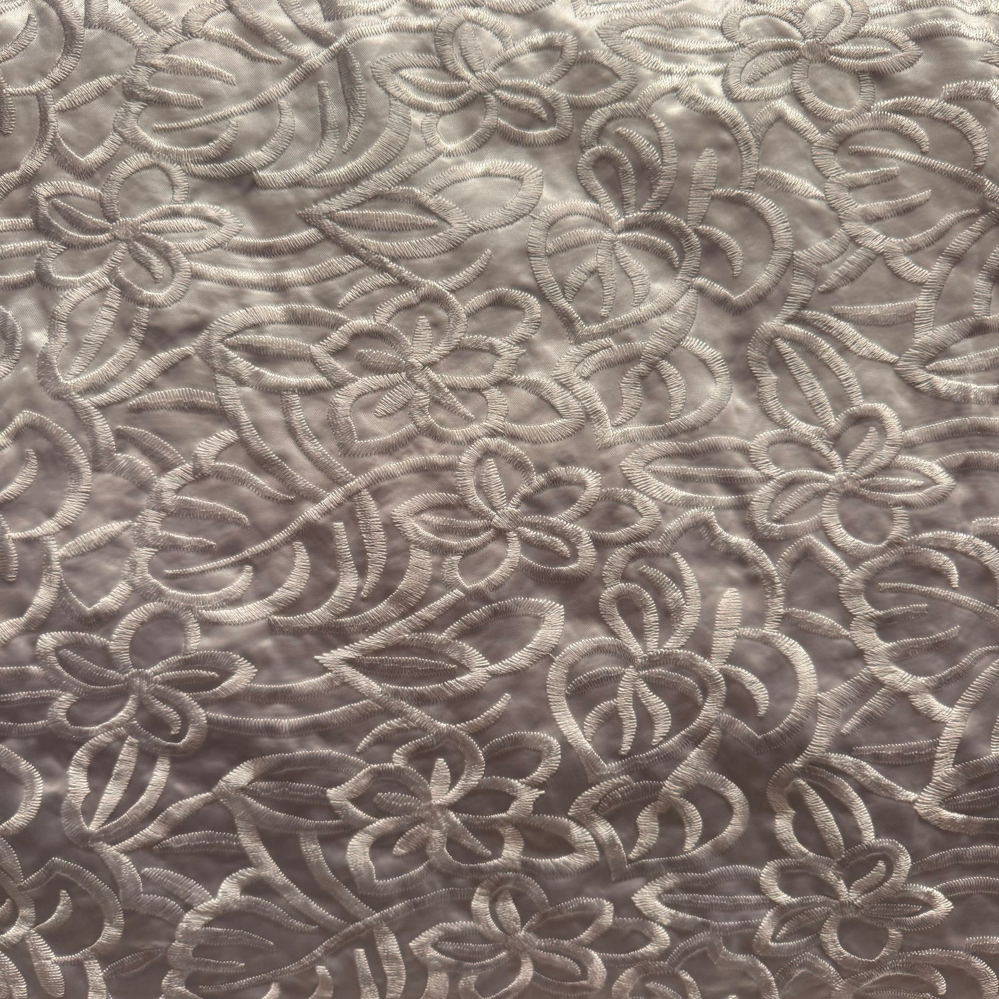Poly Embroidery Dull Satin on White [EMBM312D]