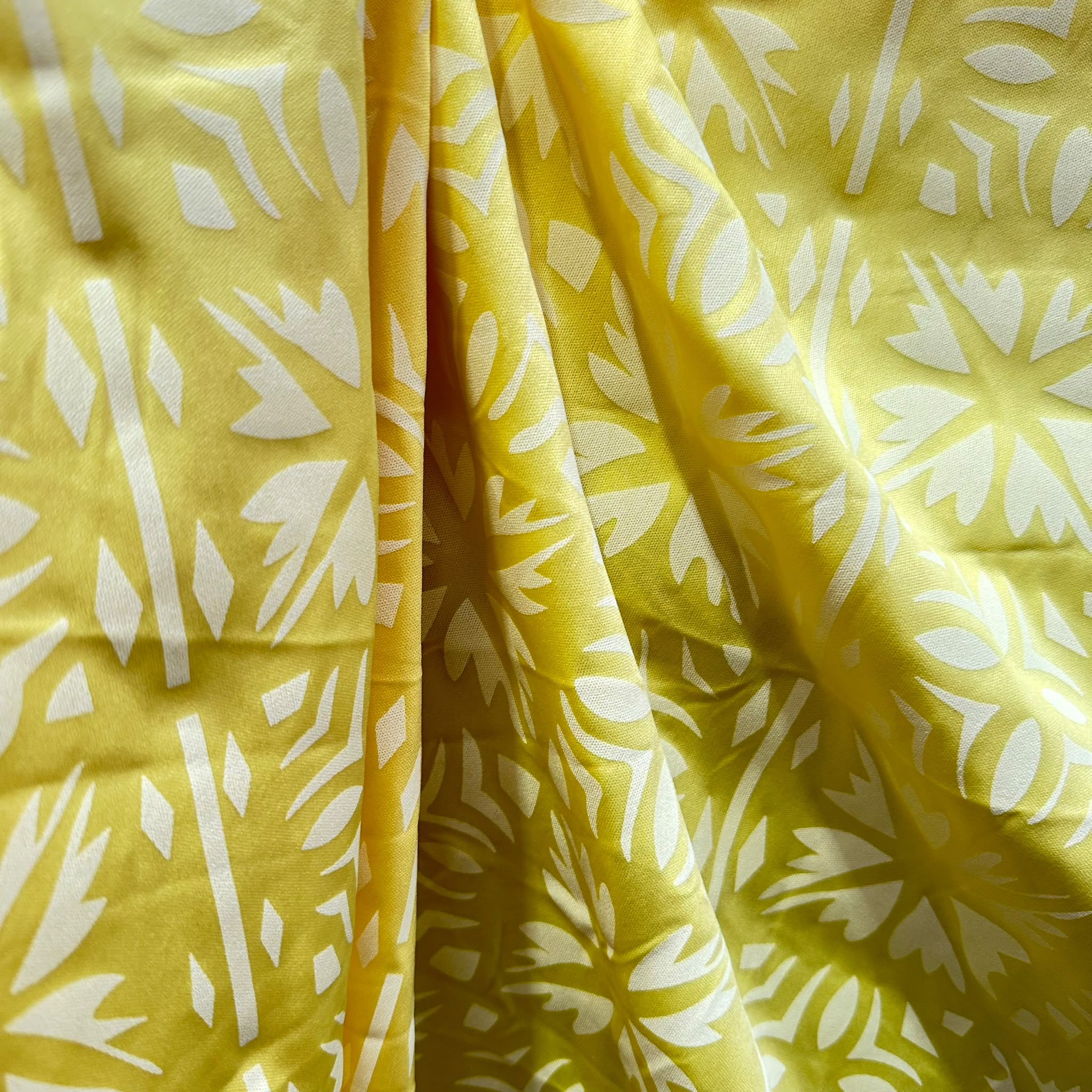 Poly Printed 2 Tone Lacquer Fabric – 100% Polyester